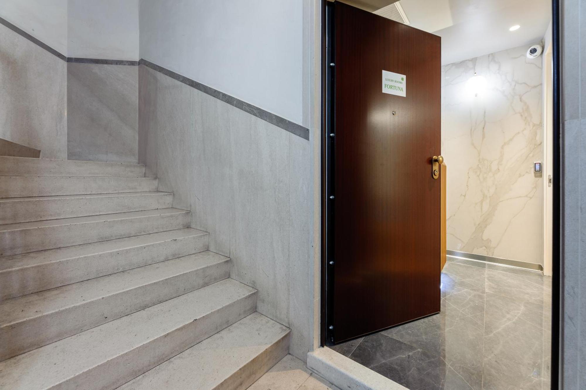 Luxury Rooms Fortuna Split Exterior photo